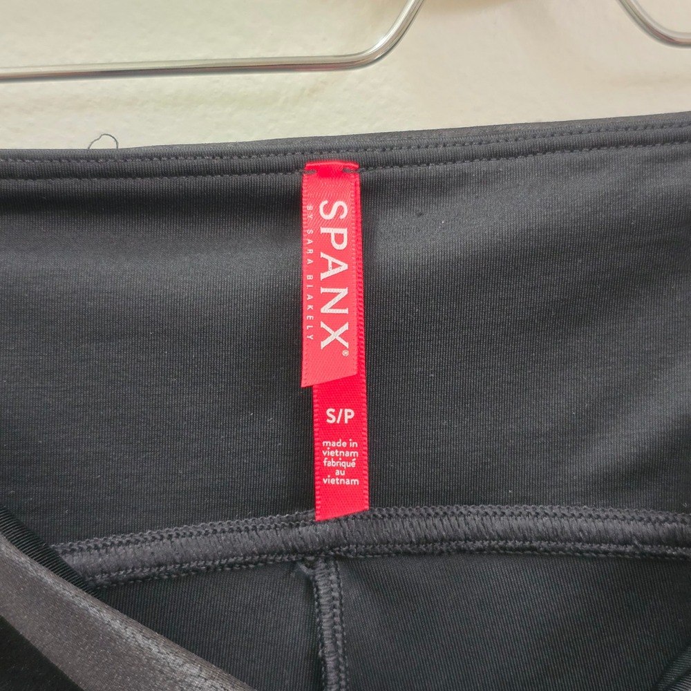 Spanx Faux Leather Leggings Black High Waist Shaper Pants‎ S/P Small 20110R - Picture 4 of 4